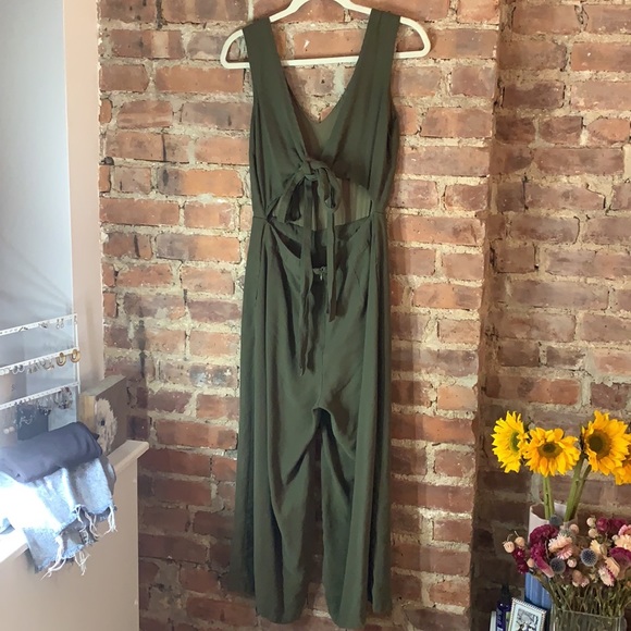 Army Green Jumpsuit - open back with tie - Picture 4 of 4
